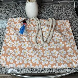 Eccolo | NWT Floral Peach Tote Bag For Summer